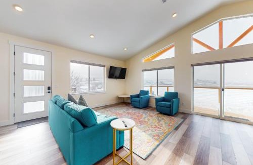 Manson House | Lakeview Retreat