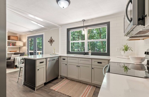 Blue Water House | Lakeview Retreat!