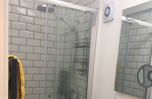 Wareham Bed & Breakfast | Lakeview Studios