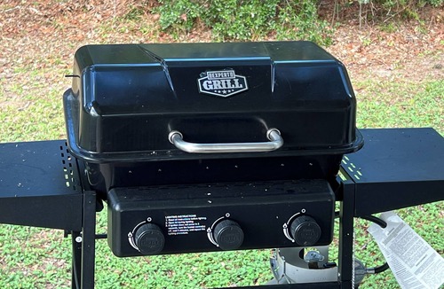 Lake Houston House | Lakeview, WiFi, grill, boat ramp access and AC on Lake Houston for 165 a night!