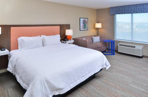 Lakeville Hotel | Lakeville Inn