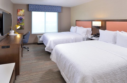 Lakeville Hotel | Lakeville Inn
