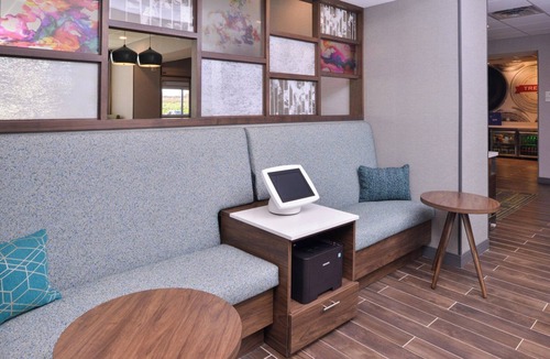 Lakeville Hotel | Lakeville Inn