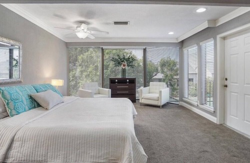 Rough Hollow Condo | LAKEWAY LIVING