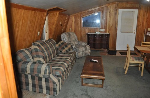 Lakewood Hotel | Lakewood Lodge