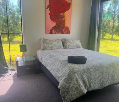 Karapiro House | Lakin' it easy Cottage