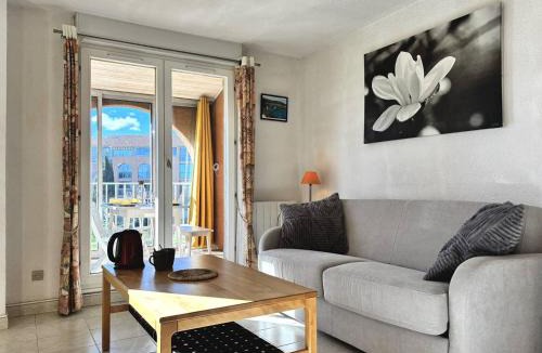 Miramar Apartment | LAL100-117 Appartement 2 pièces cabine 5 couchages LA LONDE LES MAURES