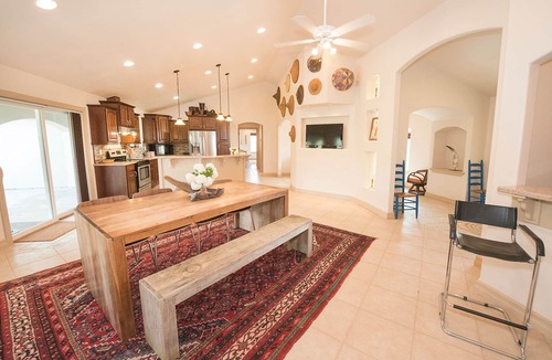 Benton City House | Laliik Iniit South - Million-dollar views!