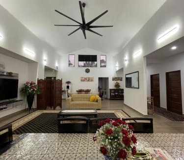 Hilir Perak District Villa | Laman Serambi Homestay