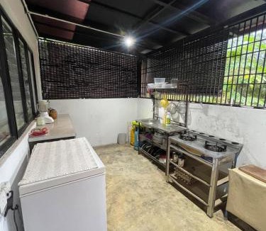 Hilir Perak District Villa | Laman Serambi Homestay