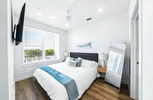 Brentwood Apartment | LAMAR 305