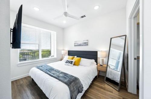 Brentwood Apartment | LAMAR 501