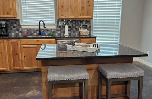 Evening Shade House | LaMar-a-Lago is a beautiful new home minutes from Lake Tenkiller