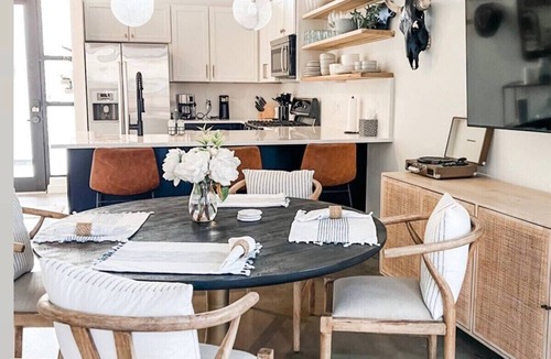 South Lamar Apartment | Lamar Treehouse