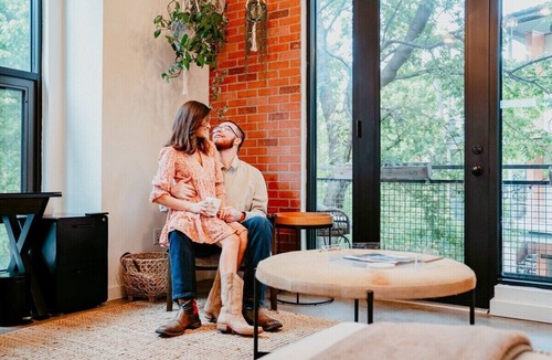 South Lamar Apartment | Lamar Treehouse