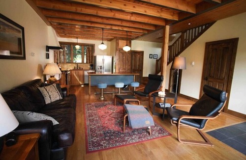 Cooke City-Silver Gate House | Lamar Valley Cabins are spacious modern-rustic cabins one mile from Yellowstone
