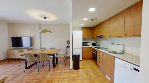 El Perello House | Lamb's Ears