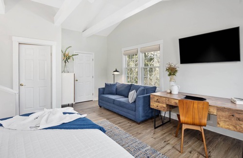 Vineyard Haven Hotel | Lamberts Cove Inn