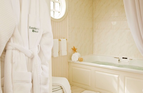 Lambertville Hotel | Lambertville House