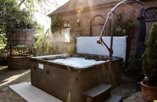 Addlethorpe House | Lambourne House - Ukc2831