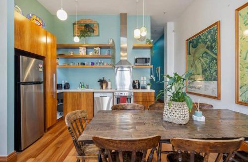 Wellington Apartment | Lambton Quay Loft - Sleeps 11