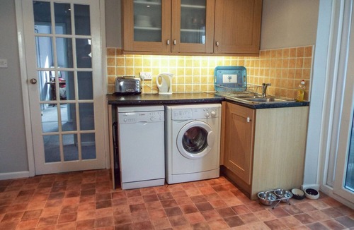 Cheddar Cottage | Lamora