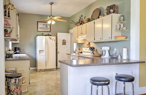 Lampasas Cabin | Lampasas Ranch Cabin on 1,200 Acres w/Large Yard!