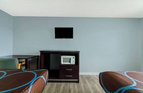 Independence Hotel | Lamplighter Inn By OYO Independence