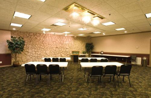 Springfield Hotel | Lamplighter Inn-South