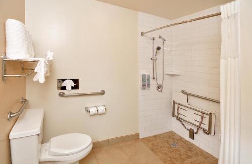 College East Hotel | Lamplighter Inn & Suites at SDSU