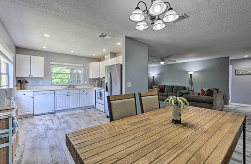 Trailer Estates Cottage | Lanai & Pond at Tranquil Bradenton Retreat!