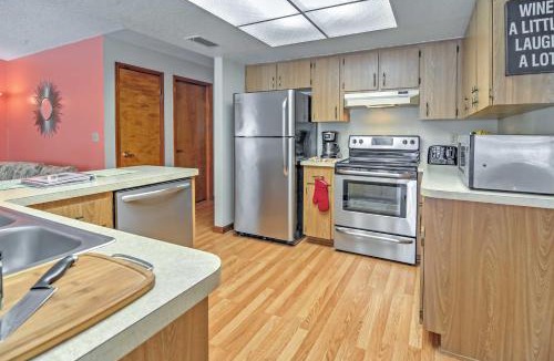Spring Hill House | Lanai w/Heated Pool: Pristine Spring Hill House