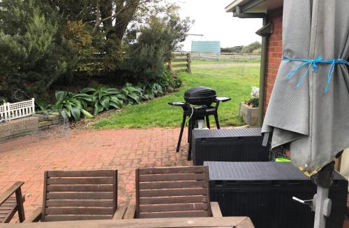 Allansford House | Lanaud Farm Stay