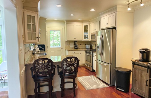 Strasburg Cottage | Lancaster County Cottage NO PETS!