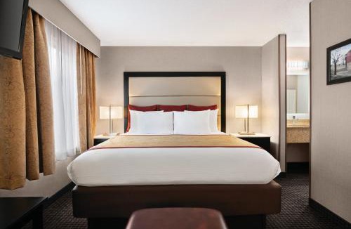 Witmer Hotel | Lancaster Suites