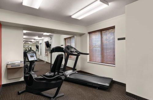 Witmer Hotel | Lancaster Suites