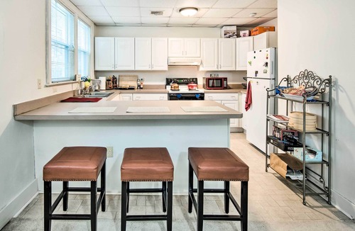 Lancaster House | Lancaster Unit w/Expansive Covered Porch!