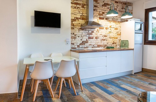 Malpartida de Plasencia Apartment | Land Apartment in Monfragüe