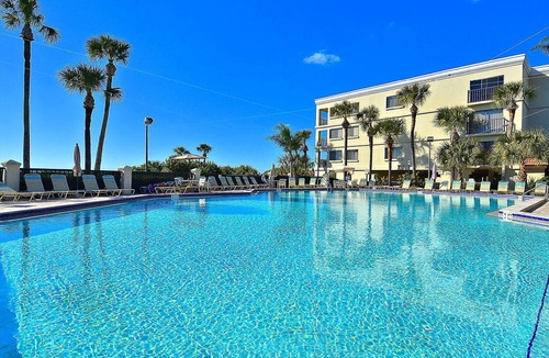 Sunset Beach Condo | Land's End 304 Building 11- Panoramic Beachfront Views, Fabulous Amenities!