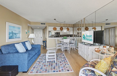 Sunset Beach Condo | Land's End 401 building 1 Top Floor with Gulf Views|Across from Pool!