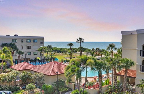 Sunset Beach Condo | Land's End 401 building 1 Top Floor with Gulf Views|Across from Pool!