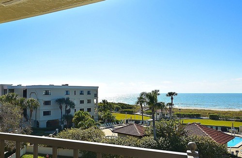 Sunset Beach Condo | Land's End 405 building 1 GORGEOUS updates|TOP floor with GULF views!