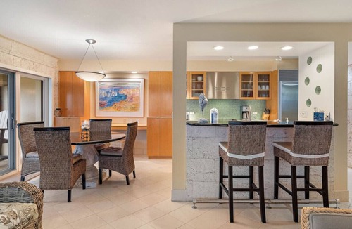 Sunset Beach Condo | Land`s End Beachfront Elegance: Top Floor Corner