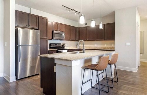Gruene Apartment | Landing | Amazing 1BD, Gym, Game Room