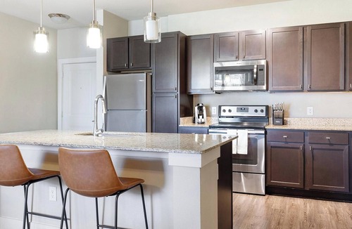 Gruene Apartment | Landing | Amazing 1BD, Gym, Game Room