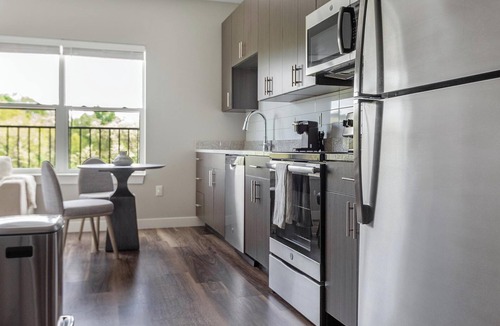 Edwardsville Apartment | Landing | Amazing 1BD, Gym, Clubhouse