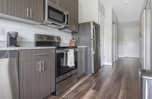 Edwardsville Apartment | Landing | Amazing 1BD, Gym, Clubhouse
