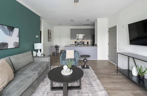 Green Hills Apartment | Landing | Amazing 1BD, Courtyard, Pool