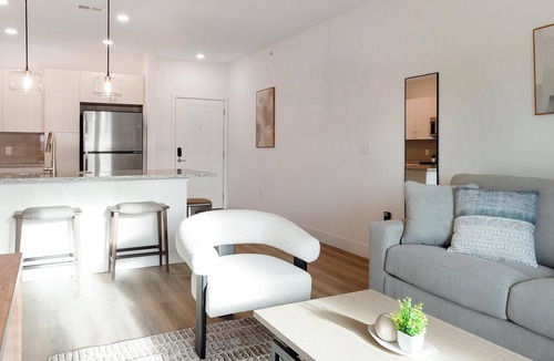 Firestone Apartment | Landing | Amazing 1BD, Clubhouse, Gym