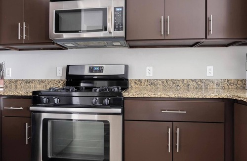 Bayonne Apartment | Landing | Amazing 1BD, Clubhouse, Gym